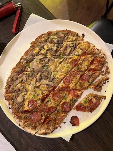 Larry's Driftwood Pizza